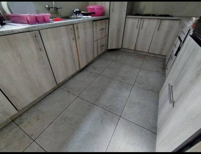 3 BEDROOM HOUSE FOR SALE IN GROVE END